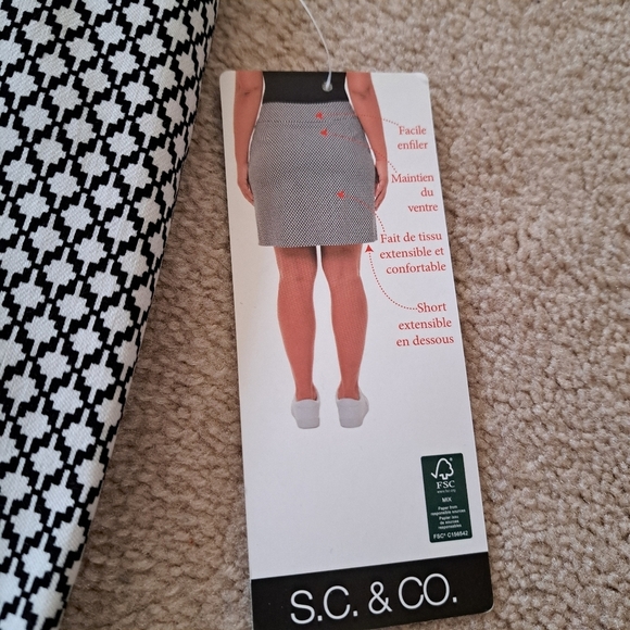 ❤️S.C.& Co. Pull On Skort Black And White Print Stretch Skirt Various Sizes New! - Picture 7 of 13